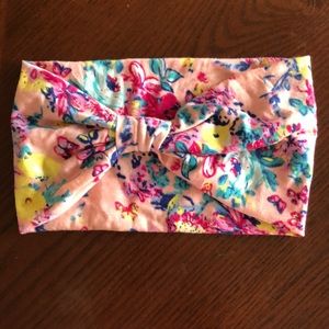 The Bebrand headband BE. Brand